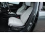 Volvo EC40 Single Motor Extended Range Ultra Europa 82 kWh | Achterbank verwarming | Elektrisch bedienbare stoelen voorzijde | bestuurdersstoel met geheugenfunctie | 360" Camera | Harman/Kardon audio