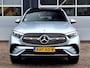 Mercedes-Benz GLC 300e 4MATIC Sport Edition | Trekhaak Wegklapbaar | Panoramadak | Burmester | 360° Camera | Memory Pakket | Stoelverwarming | Sfeerverlichting | DISTRONIC Afstandsassistent | Privacy Glas Achter | Dodehoekassistentie | Elektrisch Bedienbare Achterklep