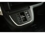 Peugeot e-Expert 50 kWh L3H1 | Snelladen | SOH 92% | Airco | Cruise | Camera | 3 Zits | Carplay | Trekhaak | Parkeersens.