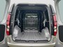 Hyundai Staria 2.2 Dubbele Cabine 6 pers Aut. Camera | 6 pers Dubbele cabine | 2 schuifdeuren | Carplay | Trekhaak | Adaptive cruise controle | Ruiten achter | Parkeersensoren voor en achter | Climate controle | Draadloos laden