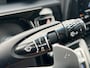 Hyundai Staria 2.2 Dubbele Cabine 6 pers Aut. Camera | 6 pers Dubbele cabine | 2 schuifdeuren | Carplay | Trekhaak | Adaptive cruise controle | Ruiten achter | Parkeersensoren voor en achter | Climate controle | Draadloos laden