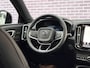 Volvo EX40 Single Motor Extended Range Ultra Black Edition | Europa | Harman Kardon audio | 20" | Schuif-/kanteldak | Getint Glas | Elektrische stoelverstelling | Nubuck bekleding | Adaptive Cruise Control | Dodehoekdetectie |
