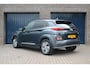 Hyundai Kona Electric EV Premium 64 kWh | 98% SOH | Schuifdak | Keyless | Stoelventilatie/verwarming | Camera | Stuurverwarming