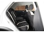 Volkswagen T-Roc 1.5 TSI 150pk DSG Style Trekhaak Camera Virtual Cockpit LED Carplay Stoelverwarming