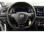 Volkswagen T-Roc 1.5 TSI 150pk DSG Style Trekhaak Camera Virtual Cockpit LED Carplay Stoelverwarming
