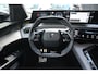 Peugeot e-5008 GT Avantage 73 kWh 7p | Schuif-/Kanteldak | Elektr. Stoelen | Stoel/Stuurverwarming | Navigatie | 360 Camera !
