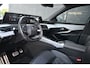 Peugeot e-5008 GT Avantage 73 kWh 7p | Schuif-/Kanteldak | Elektr. Stoelen | Stoel/Stuurverwarming | Navigatie | 360 Camera !