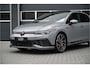 Volkswagen Golf 2.0 TSI GTI CLUBSPORT 300 PK / PANO / IQ LIGHT / HARMAN KARDON / HEAD UP DISPLAY / MOONSTONE GREY