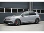 Volkswagen Golf 2.0 TSI GTI CLUBSPORT 300 PK / PANO / IQ LIGHT / HARMAN KARDON / HEAD UP DISPLAY / MOONSTONE GREY