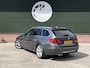 BMW 3-Serie Touring 328i Luxury / ZWITSERS / PANORAMA / DAB