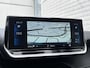 Peugeot 208 Allure Pack 1.2 75pk | CAMERA | KEYLESS START | EXTRA GETINTE RUITEN | 3D i-COCKPIT® | NAVI | LM-VELGEN