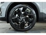 Volvo XC40 B4 Plus Black Edition | Panoramadak | Trekhaak | Stoelverwarming | Parkeersensoren voor + achter | 360 graden camera | Premium audio by Harman Kardon | Apple carplay/Android auto | 20 Lichtmetalen Velgen