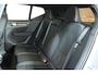 Volvo XC40 B4 Plus Black Edition | Panoramadak | Trekhaak | Stoelverwarming | Parkeersensoren voor + achter | 360 graden camera | Premium audio by Harman Kardon | Apple carplay/Android auto | 20 Lichtmetalen Velgen