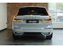 Volvo XC60 T6 Plug-in hybrid AWD Ultra Black Edition | Panoramadak | Trekhaak | Luchtvering | Verwarmbare voorstoelen, achterbank en stuurwiel | Head-up display | 360 graden camera | Premium audio by Harman Kardon | Apple carplay/Android auto