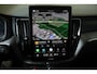 Volvo XC60 T6 Plug-in hybrid AWD Ultra Black Edition | Panoramadak | Trekhaak | Luchtvering | Verwarmbare voorstoelen, achterbank en stuurwiel | Head-up display | 360 graden camera | Premium audio by Harman Kardon | Apple carplay/Android auto