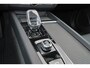 Volvo XC60 T6 Recharge AWD Ultra Black Edition - Panorama/schuifdak - IntelliSafe Assist & Surround - 360º Camera - Harman/Kardon audio - Adaptieve LED koplampen - Verwarmde voorstoelen, stuur & achterbank - Parkeersensoren voor & achter - Elektr. bedienb. voorstoelen met geheugen - Head up display - Draadloze tel. lader - Extra getint glas - 21' LMV