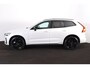 Volvo XC60 T6 Recharge AWD Ultra Black Edition - Panorama/schuifdak - IntelliSafe Assist & Surround - 360º Camera - Harman/Kardon audio - Adaptieve LED koplampen - Verwarmde voorstoelen, stuur & achterbank - Parkeersensoren voor & achter - Elektr. bedienb. voorstoelen met geheugen - Head up display - Draadloze tel. lader - Extra getint glas - 21' LMV