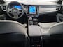 Volvo V90 2.0 T6 Plug-in hybrid AWD Plus Dark | Adaptieve Cruise Control | Tailored Wool Sportstoelen | Harman Kardon Audio | DAB+ | Parkeercamera | Stoel-/Stuur-/Voorruitverwarming | Trekhaak |