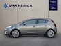 Opel Corsa 1.4 Cosmo 90PK Automaat |Trekhaak | Stoelverwarming | Cruise Control