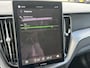 Volvo XC60 2.0 T8 Plug-in hybrid AWD Plus Black Edition VAN: 59.900,- ND: 56.877,- UW HERSTVOORDEEL: 2.023,- | TREKHAAK | DEALER ONDERHOUDEN | HEAD UP | 360CAMERA | FABR. GARANTIE! |
