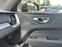 Volvo XC60 2.0 T8 Plug-in hybrid AWD Plus Black Edition VAN: 59.900,- ND: 56.877,- UW HERSTVOORDEEL: 2.023,- | TREKHAAK | DEALER ONDERHOUDEN | HEAD UP | 360CAMERA | FABR. GARANTIE! |