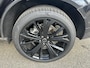 Volvo XC60 2.0 T6 Plug-in hybrid AWD Plus Black Edition PHEV | VAN: 59.900,- ND: 56.877,- UW HERSTVOORDEEL: 2.023,- | TREKHAAK | DEALER ONDERHOUDEN | HEAD UP | 360CAMERA | FABR. GARANTIE! |