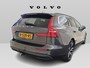 Volvo V60 2.0 B3 Core | Adaptieve Cruise Control | Trekhaak | Parkeercamera | Donker Getint Glas | Dodehoek Detectie |