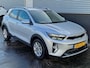 Kia Stonic 1.0 T-GDi MHEV DynamicLine Navigatie, Achteruitrijcamera, Cruise control, NL-auto, BTW-auto