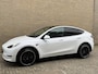 Tesla Model Y Long Range AWD 75 kWh SOH 93% | Lederen bekleding | Autopilot | Warmtepomp | 360 camera | Stoelverwarming | Panoramadak | Navigatie | 21 inch velgen | Elektrische achterklep