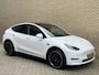 Tesla Model Y Long Range AWD 75 kWh SOH 93% | Lederen bekleding | Autopilot | Warmtepomp | 360 camera | Stoelverwarming | Panoramadak | Navigatie | 21 inch velgen | Elektrische achterklep