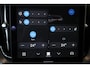 Volvo XC60 2.0 T6 Plug-in hybrid AWD Ultra Black Edition | Panoramadak | Trekhaak | Luchtvering | Verwarmbare voorstoelen | achterbank en stuurwiel | Head-up display | 360° Parkeercamera | Premium audio by Harman Kardon | Apple carplay/Android auto