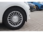 Volkswagen Up! 1.0 high up! BlueMotion | Airco | Navigatie | Bluetooth | Lm velgen | Elektrisch pakket
