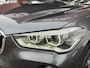 BMW X1 xDrive20i Executive // PANO / SCHUIF- KANTELDAK // NAVI // PDC V+A // CRUISE // TREKHAAK // ELEK. ACHTERKLEP //