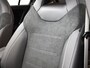Mercedes-Benz A-klasse 250 e Business Solution AMG | AMG Line Plus pakket | Nightpakket | MULTIBEAM LED | 360° camera | Panoramaschuifdak | Smartphone-integratie | Head-up display | 19 inch AMG velgen |