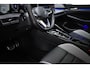 Volkswagen Golf 1.5 eHybrid GTE | LEDER | PANORAMADAK | HEAD UP | STOELVENTILATIE | STUURVERWARMING | TREKHAAK | 18"