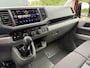 Volkswagen Crafter 35 2.0 TDI 177 PK / L3H3 / CAMERA / CRUISE / 3.5 TON TREKKEN / 3-ZITS / AIRCO / CARPLAY / GEVEERDE STOEL / 3500 KG AHG