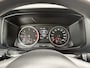 Volkswagen Crafter 35 2.0 TDI 177 PK / L3H3 / CAMERA / CRUISE / 3.5 TON TREKKEN / 3-ZITS / AIRCO / CARPLAY / GEVEERDE STOEL / 3500 KG AHG