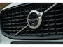 Volvo XC60 2.0 T6 Plug-in hybrid AWD Plus Dark Longe Range | Pano | Harman Kardon | 360 camera | Trekhaak | ACC | HUD | 21" wielen | Stoel en stuurwielverwarming