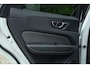 Volvo XC60 2.0 T6 Plug-in hybrid AWD Plus Dark Longe Range | Pano | Harman Kardon | 360 camera | Trekhaak | ACC | HUD | 21" wielen | Stoel en stuurwielverwarming