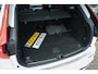 Volvo XC60 2.0 T6 Plug-in hybrid AWD Plus Dark Longe Range | Pano | Harman Kardon | 360 camera | Trekhaak | ACC | HUD | 21" wielen | Stoel en stuurwielverwarming