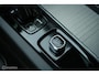 Volvo XC60 2.0 T6 Plug-in hybrid AWD Plus Dark Longe Range | Pano | Harman Kardon | 360 camera | Trekhaak | ACC | HUD | 21" wielen | Stoel en stuurwielverwarming