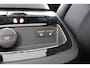 Volvo V60 T8 Plug-in hybrid AWD Ultra Dark | Panoramadak | Trekhaak | Premium audio by Harman Kardon | Head-up display | 360 graden camera | Verwarmbare voorstoelen en stuurwiel | Elektrisch verstelbare stoelen met geheugen |