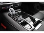 Volvo V60 T8 Plug-in hybrid AWD Ultra Dark | Panoramadak | Trekhaak | Premium audio by Harman Kardon | Head-up display | 360 graden camera | Verwarmbare voorstoelen en stuurwiel | Elektrisch verstelbare stoelen met geheugen |