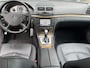 Mercedes-Benz E-klasse BWJ 2005 280 232 PK Avantgarde AUTOMAAT | PANODAK | STOELVER. VOOR + ACHTER | STOELVERKOEL. | MEM | ELEKTR. STOELEN + STUUR | NAVI | 4 ZONE CLIMA | CRUISE | LEDER | VOLLEDIG AANTOONBAAR OH | 2 EIGENAREN | LMV | PDC
