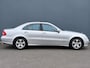 Mercedes-Benz E-klasse BWJ 2005 280 232 PK Avantgarde AUTOMAAT | PANODAK | STOELVER. VOOR + ACHTER | STOELVERKOEL. | MEM | ELEKTR. STOELEN + STUUR | NAVI | 4 ZONE CLIMA | CRUISE | LEDER | VOLLEDIG AANTOONBAAR OH | 2 EIGENAREN | LMV | PDC
