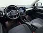 Volvo XC40 T2 130pk Automaat Business Pro / 30.000 km's ! / El. Trekhaak / ACC / BLIS / Keyless / 18'' / El. Achterklep / DAB / AppleCarplay / Lane Keeping Aid / Mistlampen /