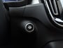 Volvo XC40 T2 130pk Automaat Business Pro / 30.000 km's ! / El. Trekhaak / ACC / BLIS / Keyless / 18'' / El. Achterklep / DAB / AppleCarplay / Lane Keeping Aid / Mistlampen /