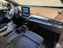 Volkswagen ID.4 Max 77 kWh SOH 91% / 204pk / Panorama dak / Trekhaak / Kuipstoelen / Elektrische stoelverstelling /
