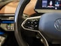 Volkswagen ID.4 Max 77 kWh SOH 91% / 204pk / Panorama dak / Trekhaak / Kuipstoelen / Elektrische stoelverstelling /
