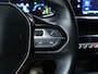 Peugeot e-2008 EV Blue Lease Active 50 kWh Sport (APPLE CARPLAY,NAVI,PDC,CLIMATE,CRUISE,LED,SPORTSTOELEN,LM VELGEN,NETTE STAAT)